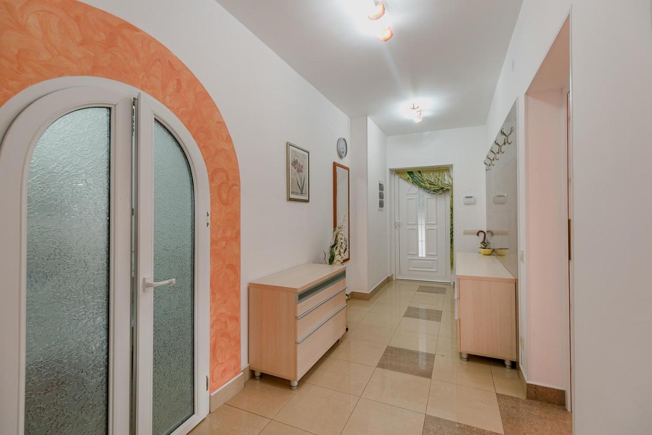 Palm Point Apartment Petrovac Exterior photo